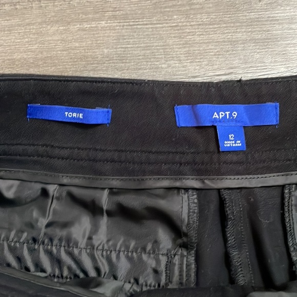Apt. 9, Torie Style, Size 12, Black with side stripe - Picture 2 of 4